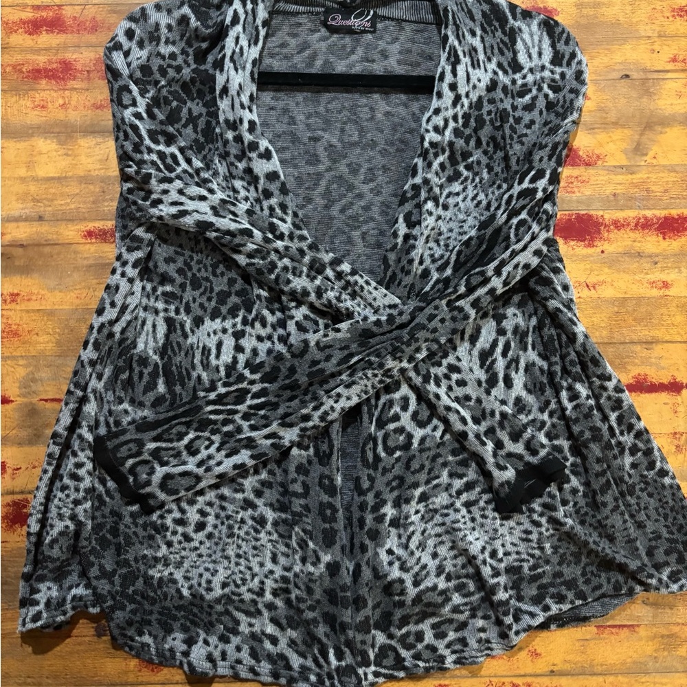 Chic Leopard Print Cardigan